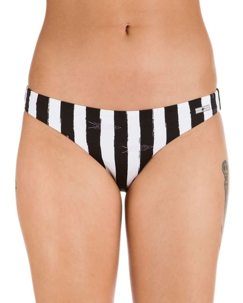 Bikini Bottom Pukas Surf Regular Frunced Pattern