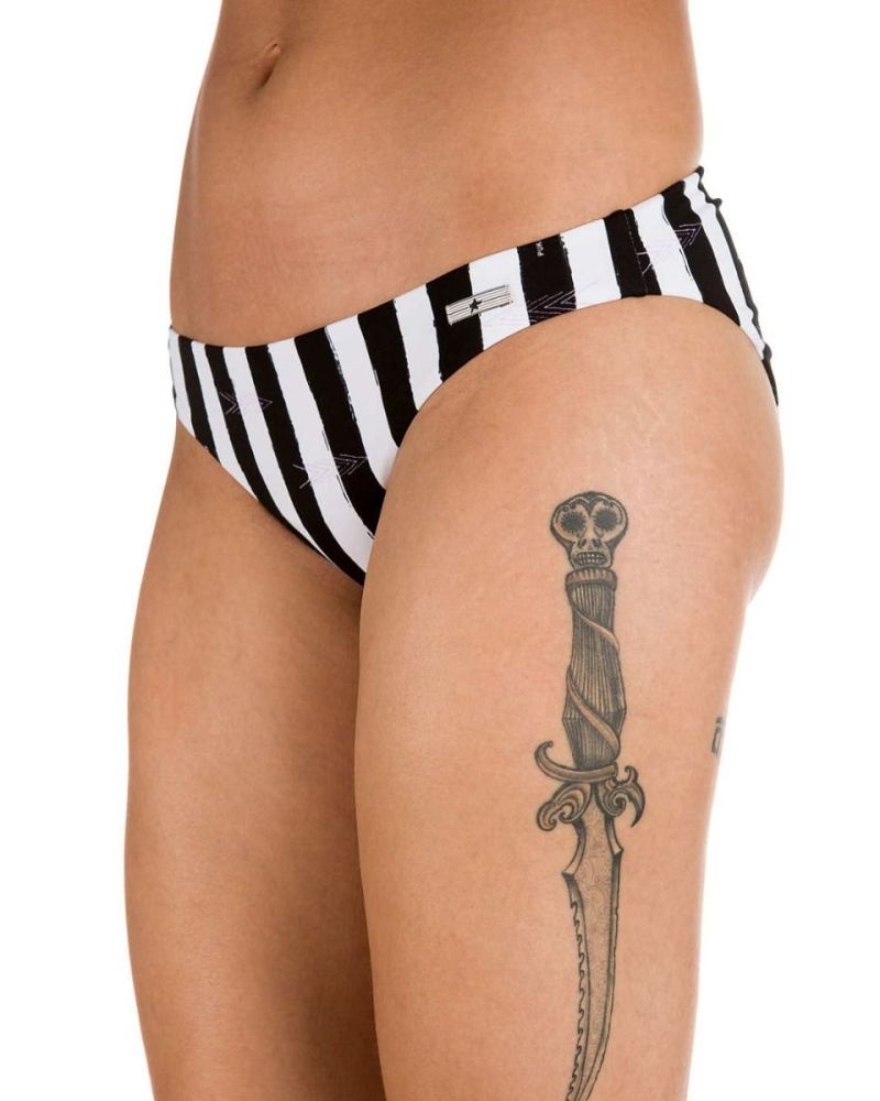 Bikini Bottom Pukas Surf Regular Frunced Pattern